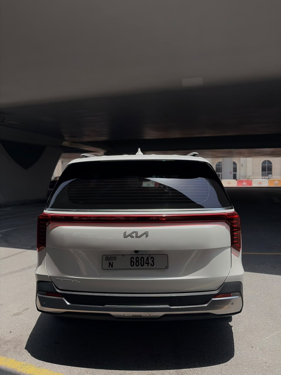 Rent a car with driver in dubai Kia Carnival 2025